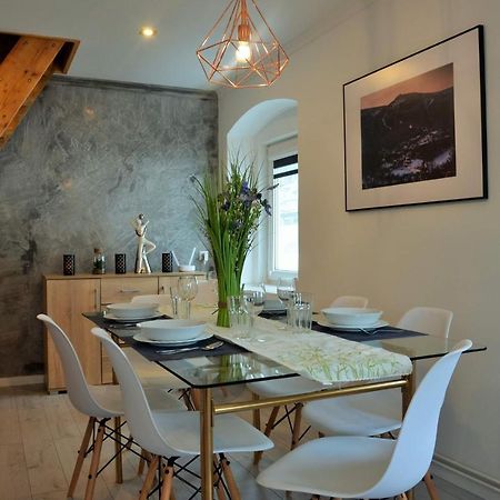 Apartament Przy Skwerku Apartment Szklarska Poreba Bagian luar foto