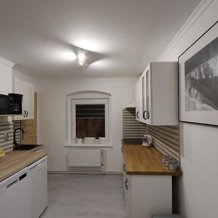 Apartament Przy Skwerku Apartment Szklarska Poreba Bagian luar foto